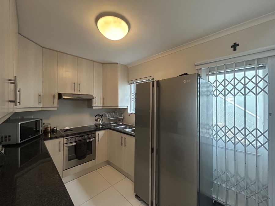 To Let 2 Bedroom Property for Rent in Big Bay Western Cape